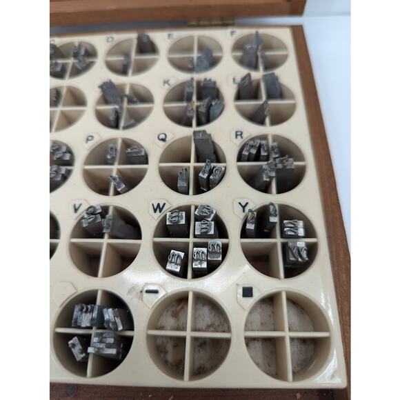 KINGSLEY HOT FOIL Stamping Printer letters Typeset 18 pt GOUDY CURSIVE LC, Box - Picture 7 of 7